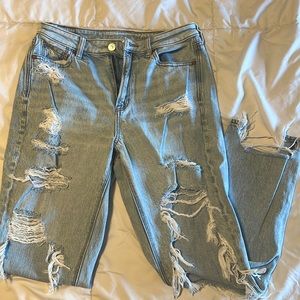 American eagle size 4 mom jean